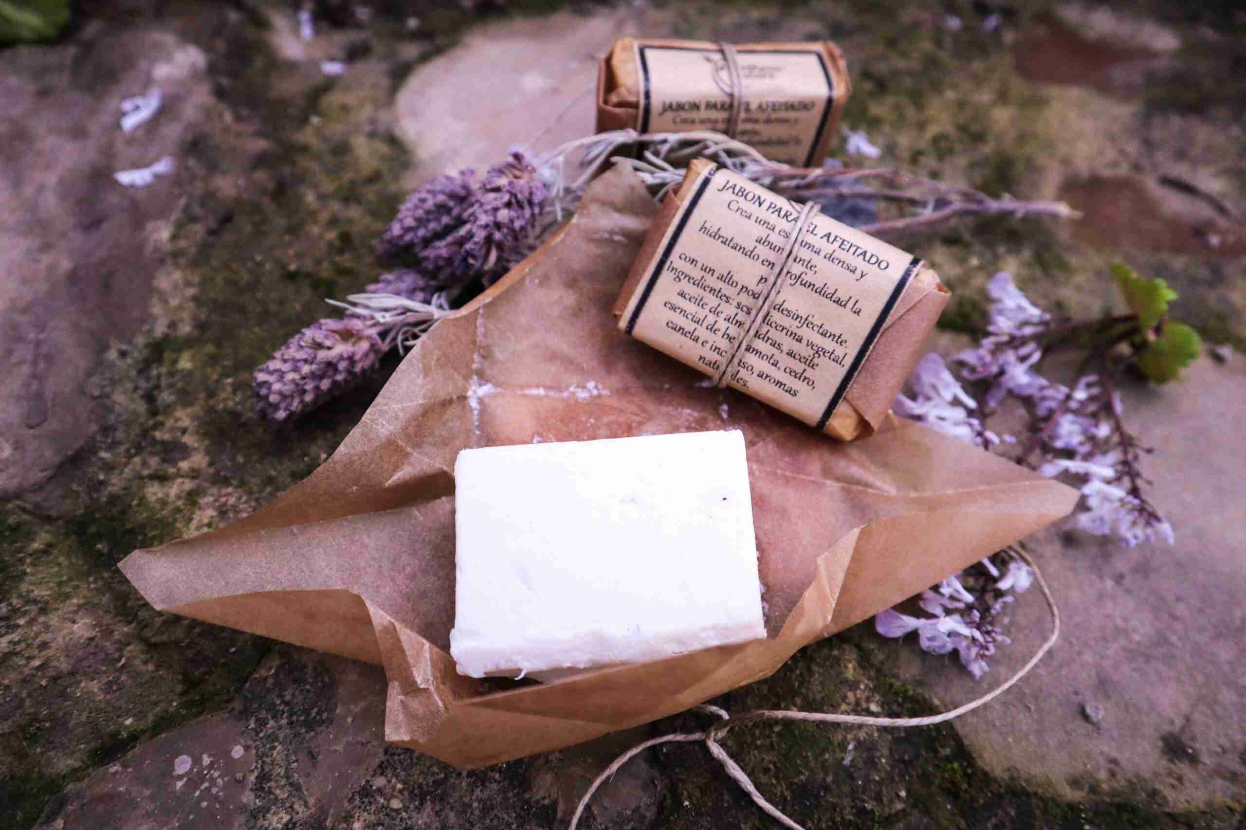 Jabón para afeitado y barbas - Imagen 2