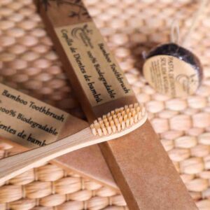 Cepillo de dientes de bambu