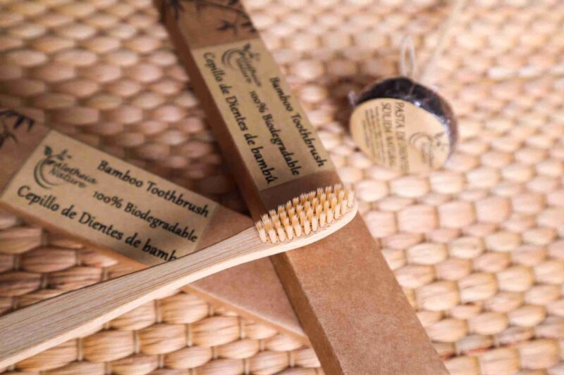 Cepillo de dientes de bambu