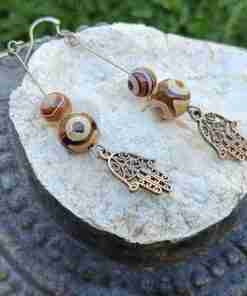 Alternative view of Pendientes Hamsa