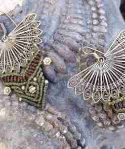 Alternative view of Pendientes Mama Wayra verde