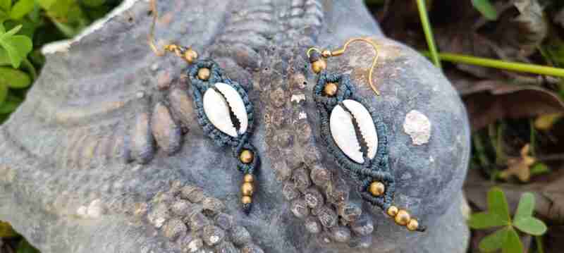 Pendientes Tritón Gris